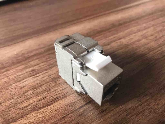 एफ़टीपी बिल्ली 6 नीचे कीस्टोन जैक RJ45 180 डिग्री धातुई रंग OEM / ODM