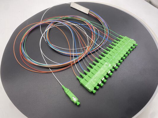 1x16 SC/APC सिंगल मोड फाइबर ऑप्टिक स्प्लिटर PLC स्प्लिटर FTTH और PON नेटवर्क के लिए